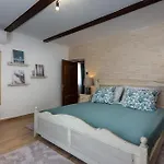 Vendeghaz Gasthuis 3*