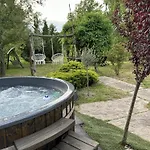 Gasthuis Vendeghaz 3*