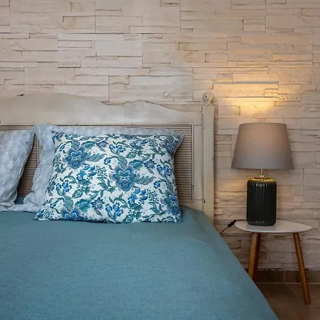 Vendeghaz Pensjonat 3*